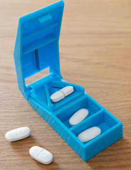 Pill Cutter with Retail Box